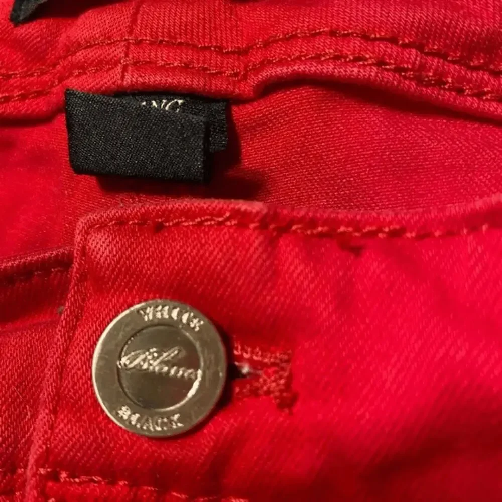 White House Black Market Womens Slim Crop Red Jeans sz 00 - Picture 6 of 7